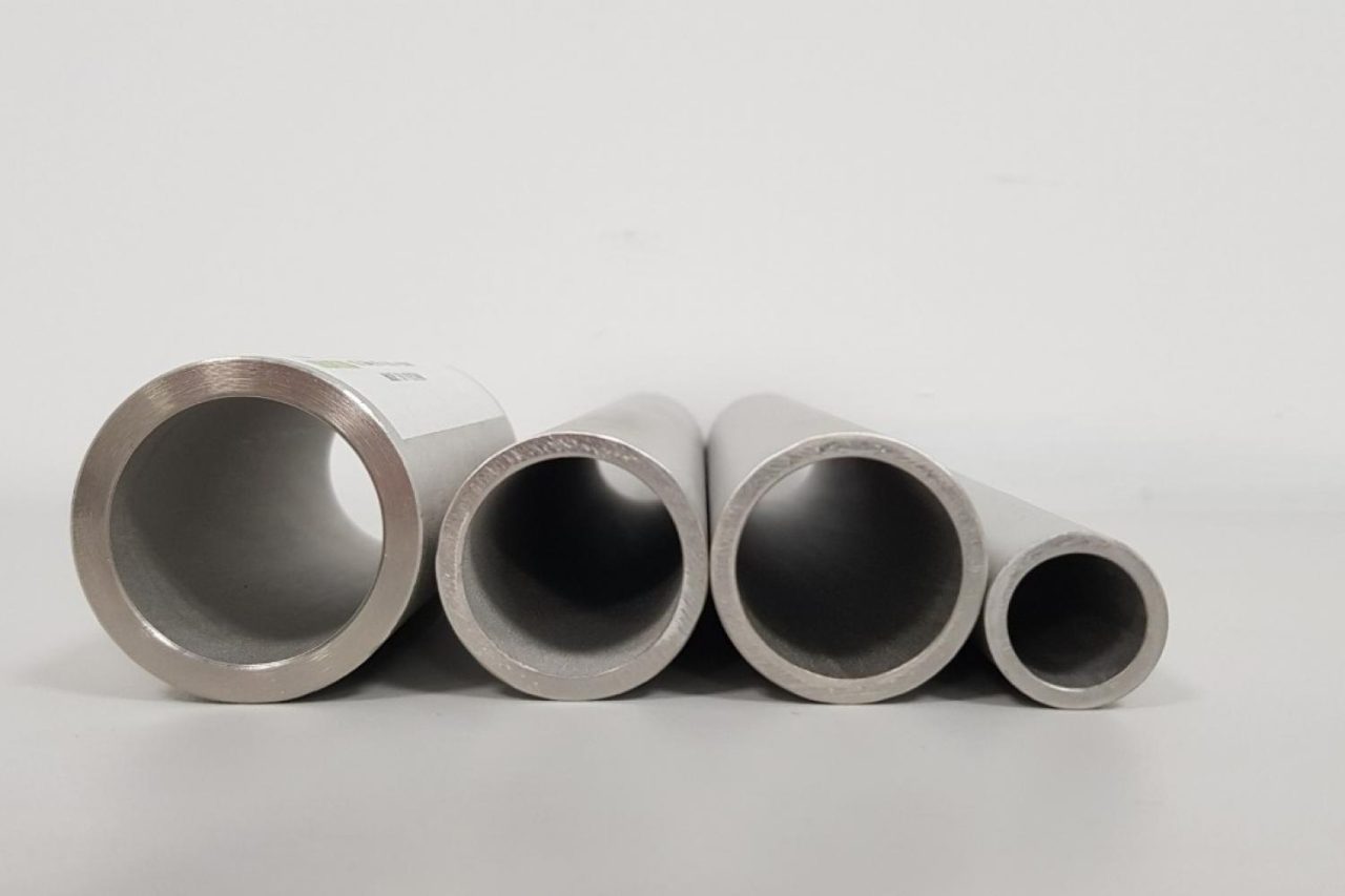 ASTM-STAINLES-STEEL-STEEL-PIPE-1280X853.JPG