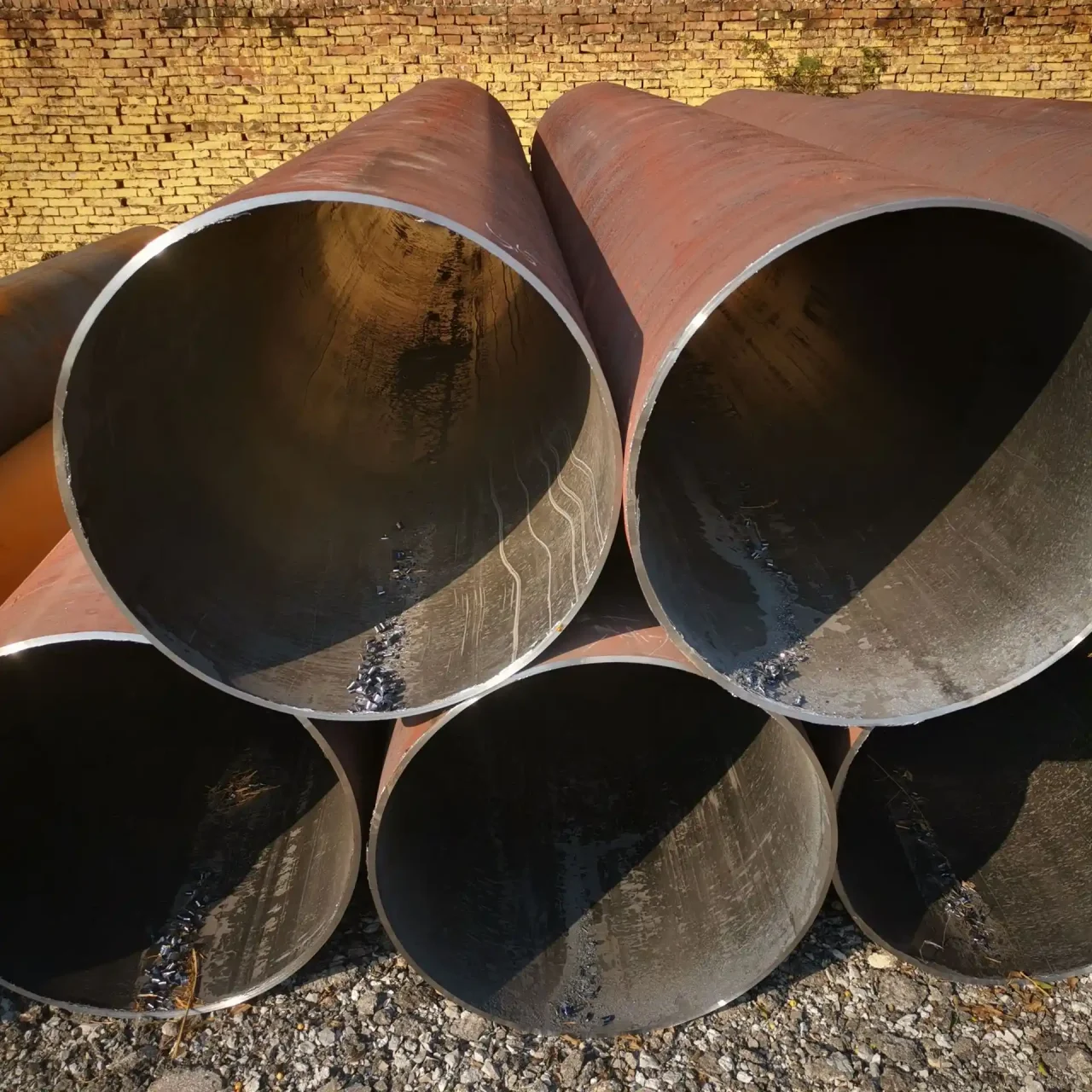 مواسير فولاذية موسعة بالحرارة غير ملحومة 1280x1280.webp